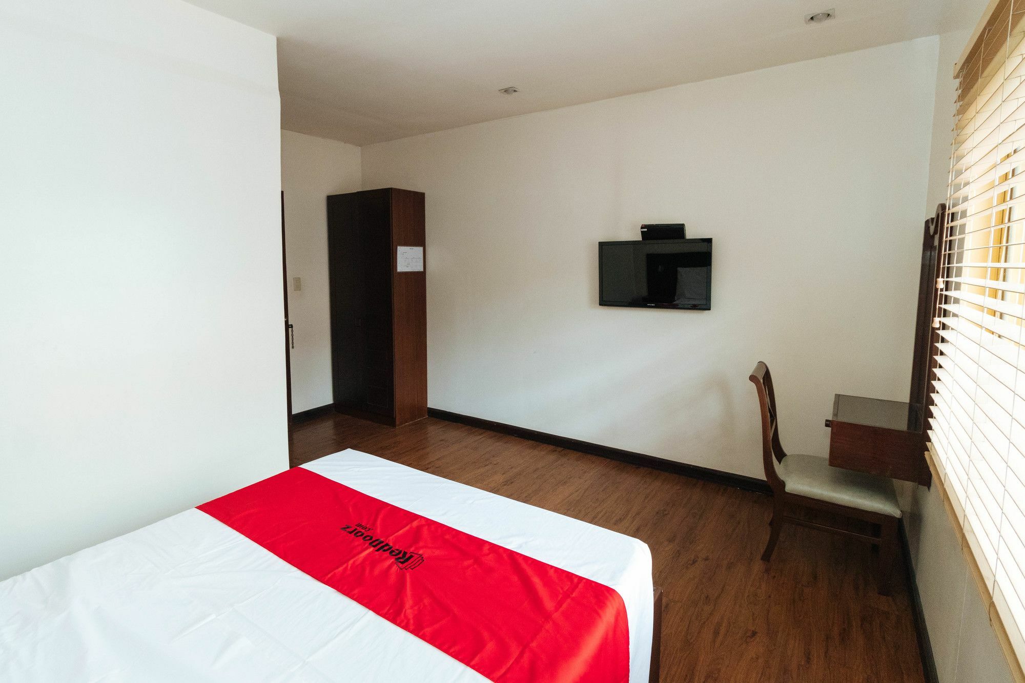 Reddoorz San Antonio Makati Hotell Manila Eksteriør bilde